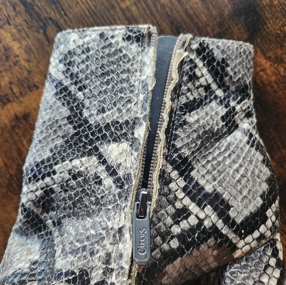Circus NY by Sam Edelman "Kate" Women Snakeskin Ankle Booties - Picture 10 of 13
